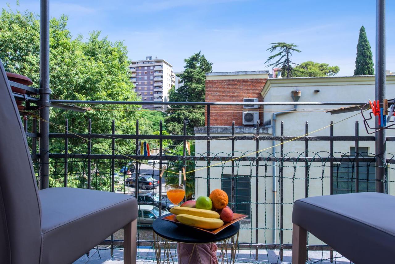 The Grand Mansion Residence On La Guardia Rijeka Luaran gambar