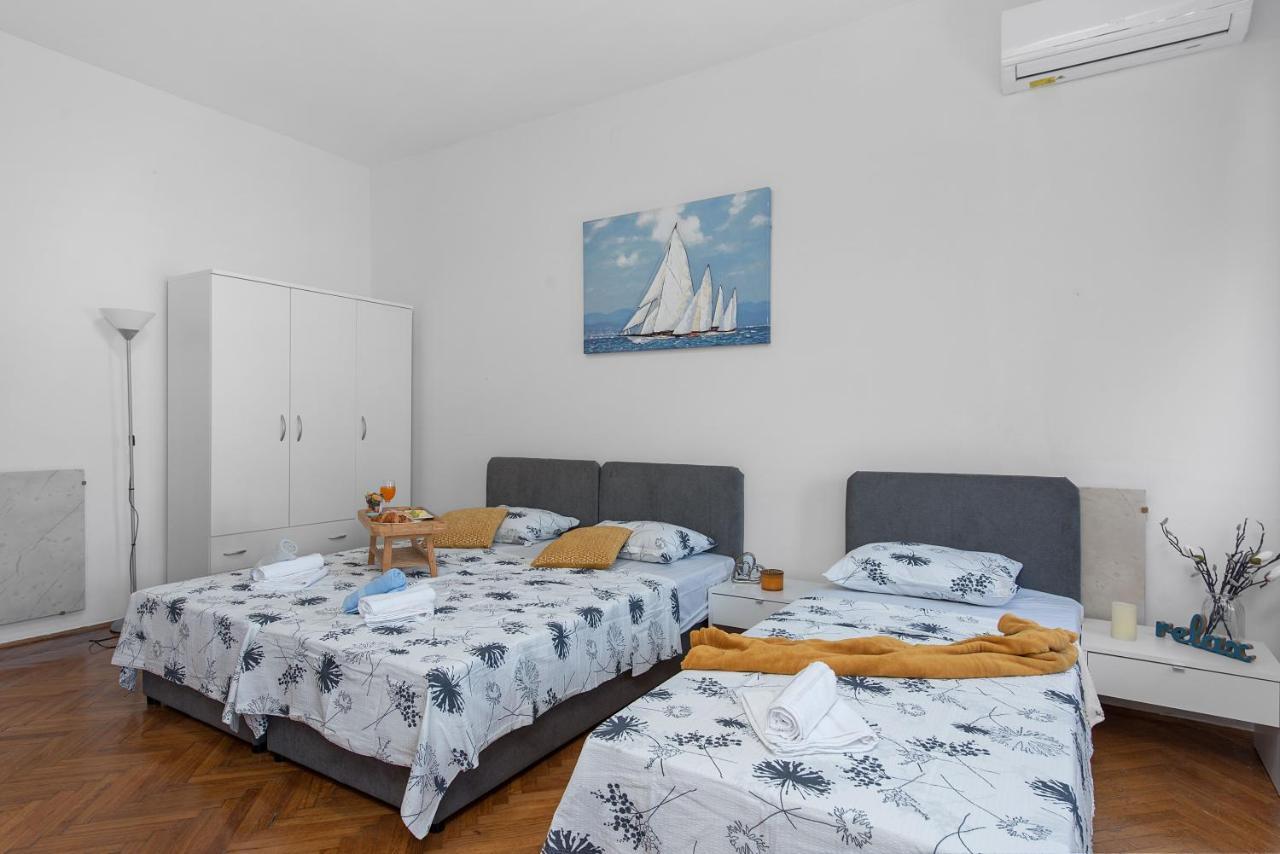 The Grand Mansion Residence On La Guardia Rijeka Luaran gambar